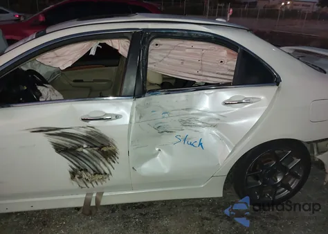 2005 Acura Tsx from USA, damaged, VIN JH4CL96815C010711